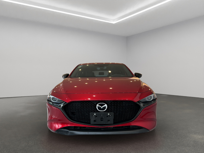 Mazda Mazda 3 5 pts. HB Signature, 2.5T, TA, piel, s. Bose, RA-18, 4x4 2023